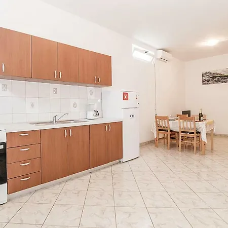 One-bedroom Put Grande 01 Biograd na Moru